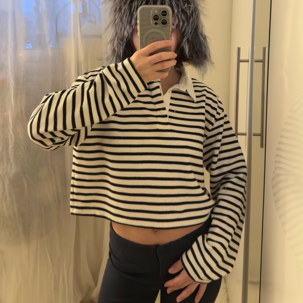 cropped striped black and white cropped collared rugby shirt